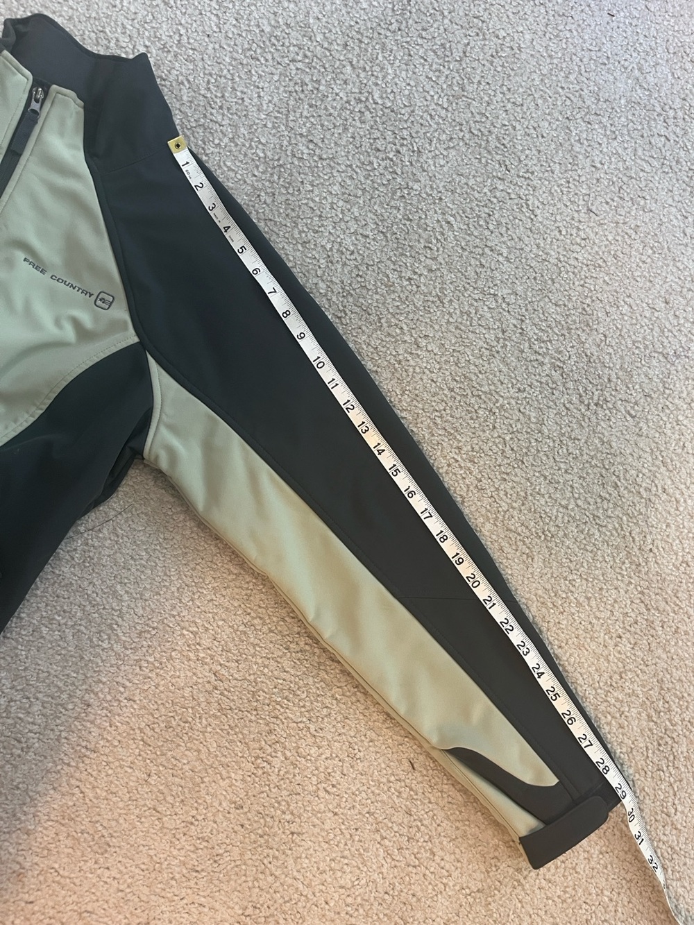 Women's Jacket - Picture 9 of 11